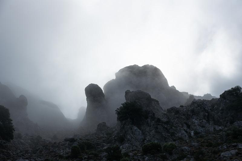 160919_0951_T06535_MonteCorrasi_hd.jpg - Aufstieg in Wolken zum Monte Corrasi